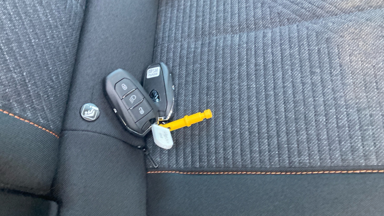 Peugeot 208 1.2 PureTech 100 Style 5dr Petrol Hatchback